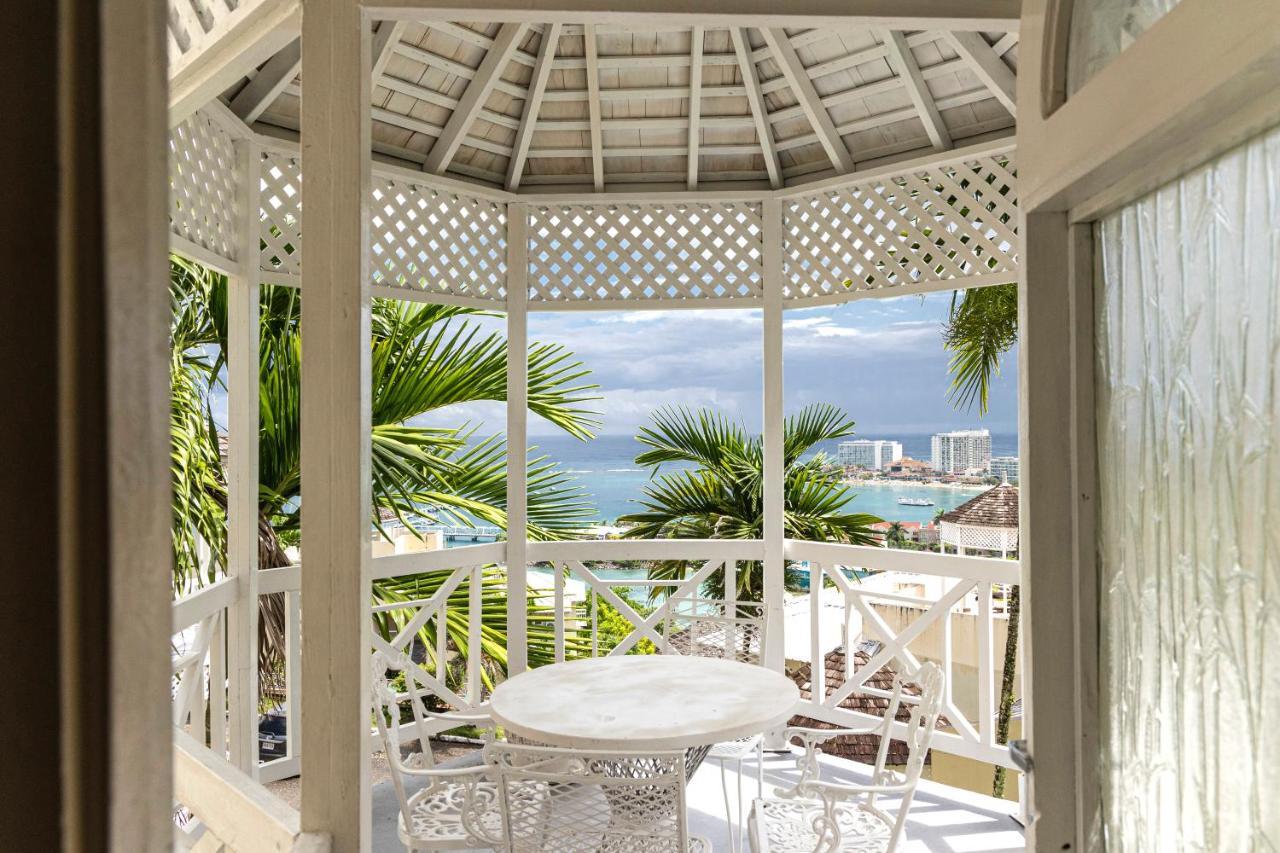 Pampered In Paradise Near Ian Fleming Airport Ocj Очо-Риос Экстерьер фото